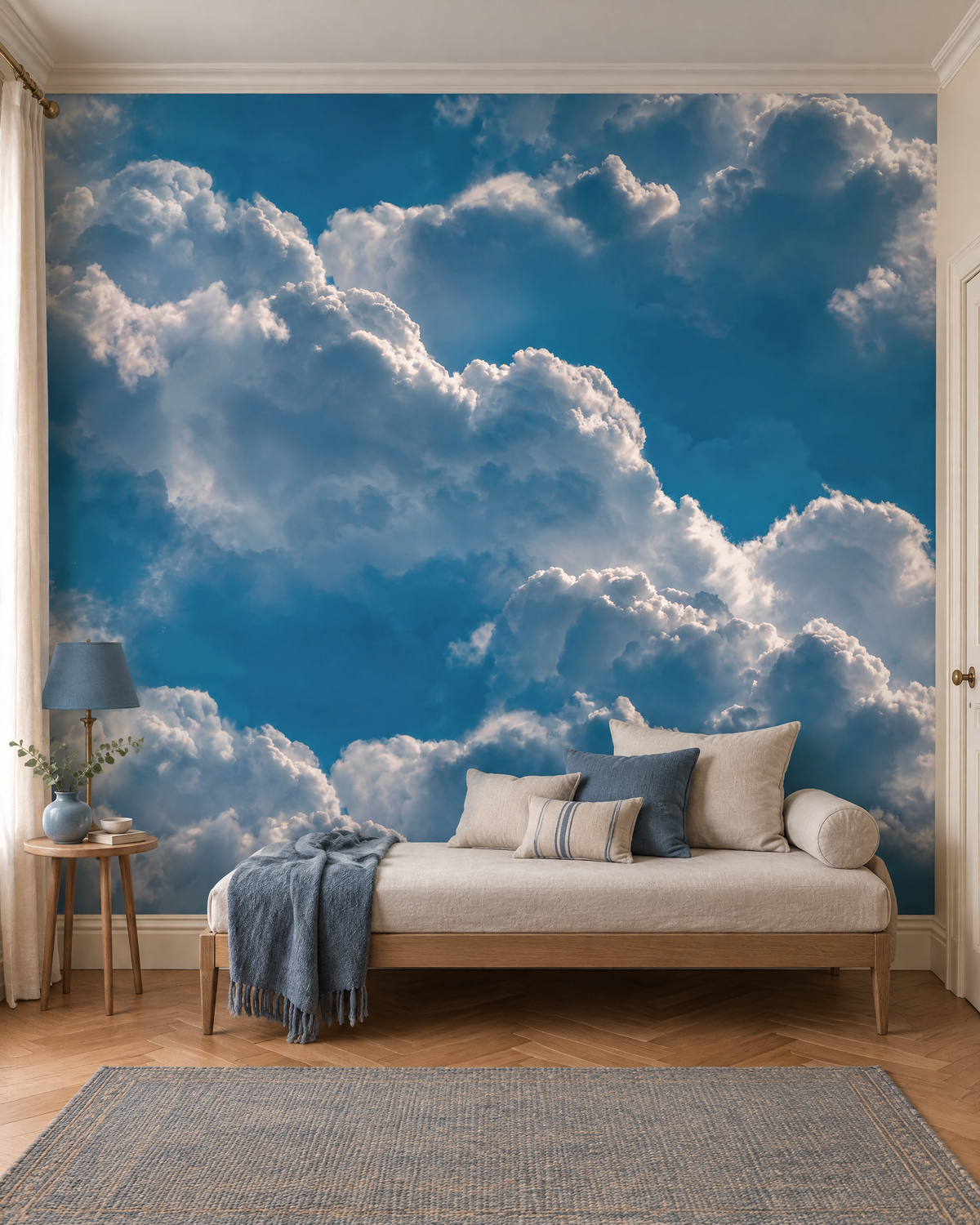 Nuages cotonneux, papier peint panoramique dans une chambre : visuel d'ambiance illustratif