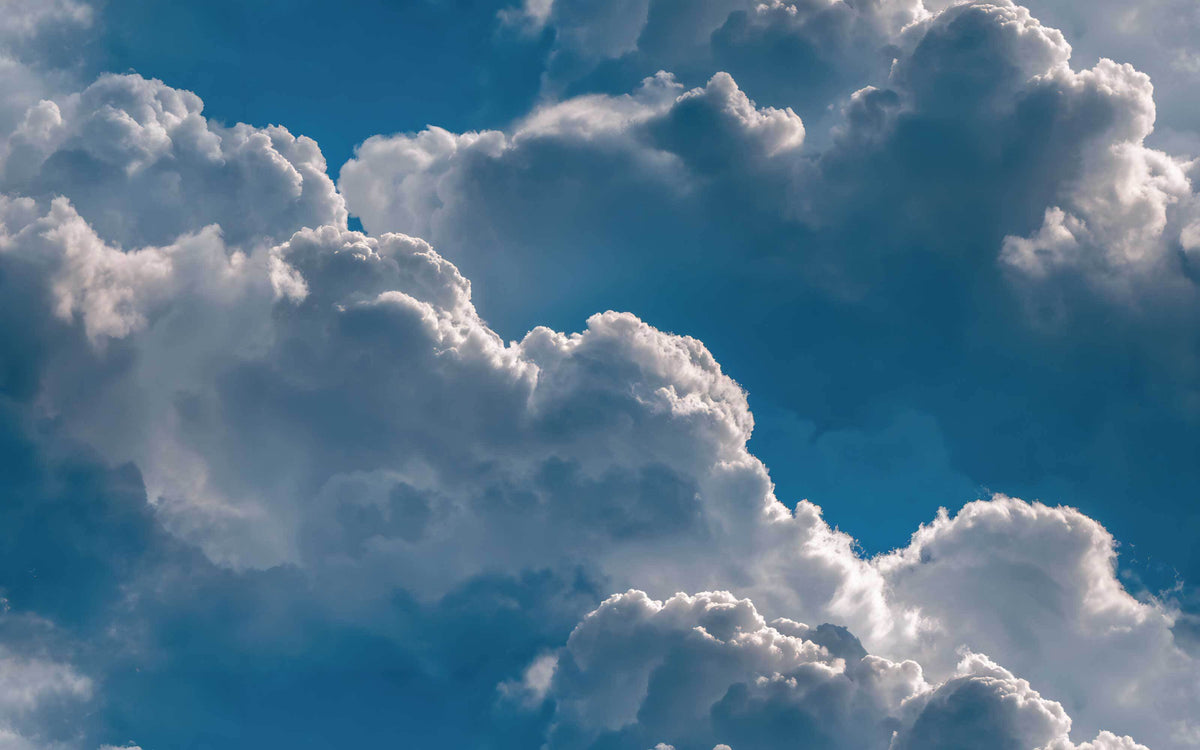 Papier peint panoramique Nuages cotonneux : le décor à plat