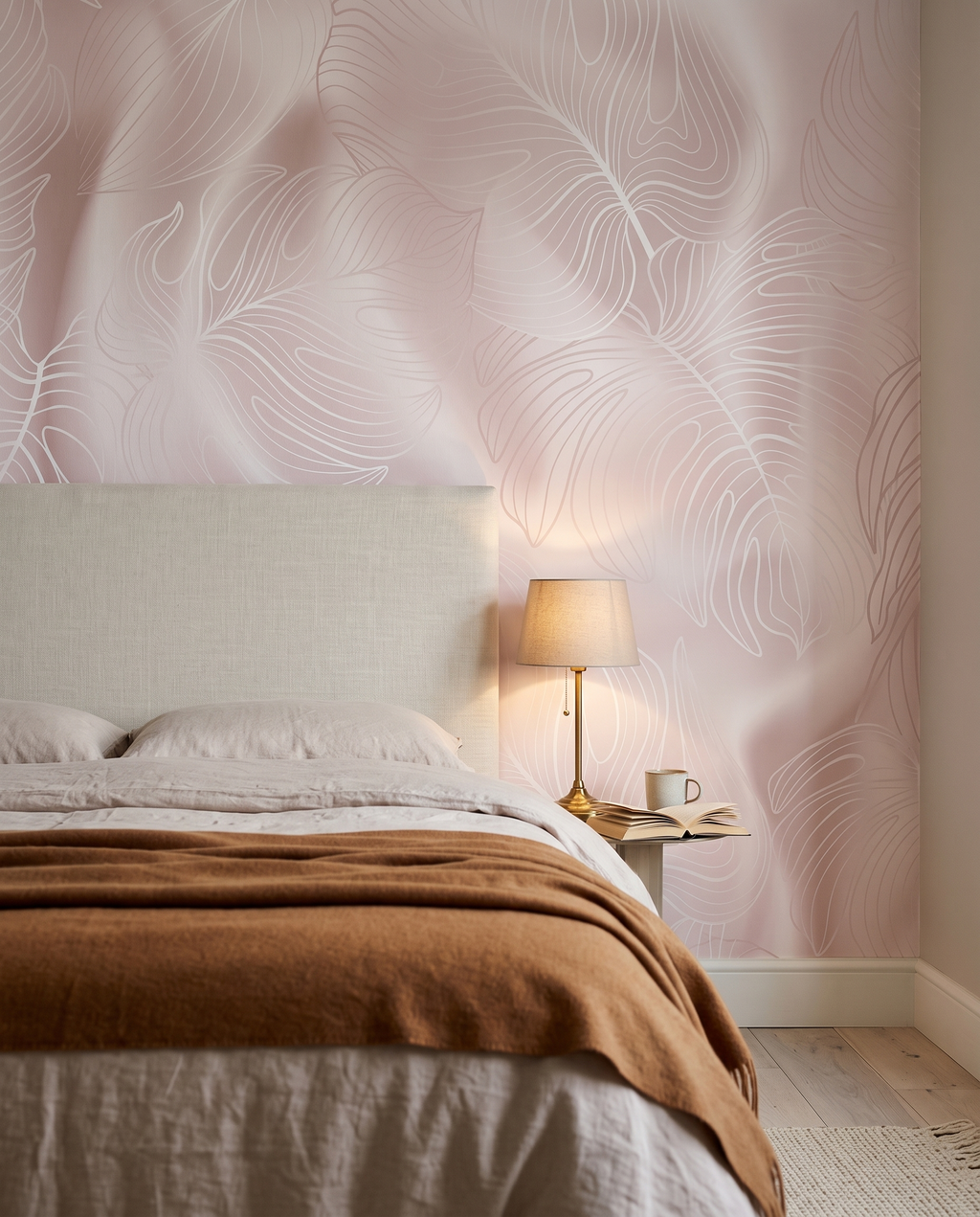 Soie blush, papier peint panoramique dans une chambre : visuel d'ambiance illustratif
